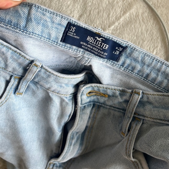 Hollister ULTRA HIGH-RISE DAD JEANS BAGGY JEANS Abercrombie - Picture 2 of 7